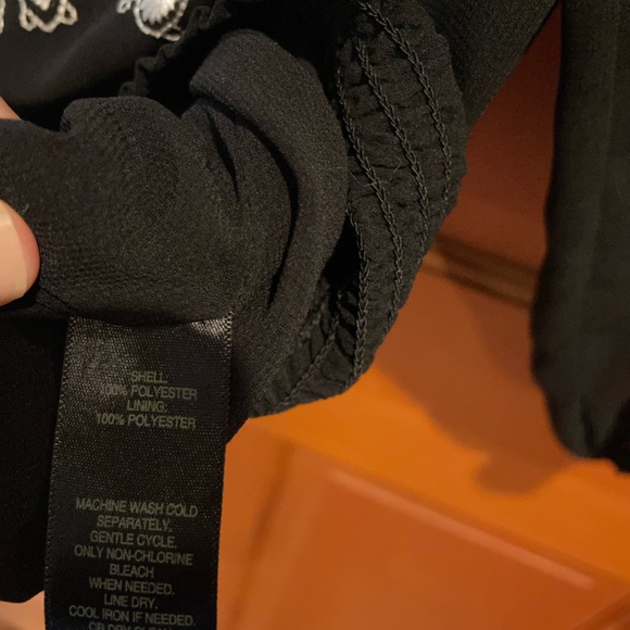 White House/Black Market Blouse - Picture 8 of 8